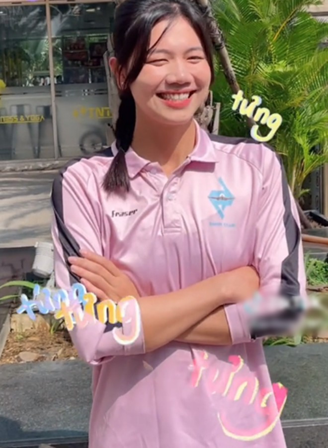 Ánh Viên khiến cư dân mạng thích thú khi liên tục chia sẻ các video về cách dạy bơi lội. Ảnh: FBNV