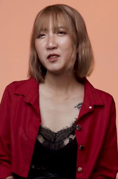 Cô cho biết những đòi hỏi như bạn trai có ngoại hình đẹp, có điều kiện kinh tế cao để mỗi tháng được đi du lịch khắp nơi là chẳng có gì quá đáng, mọi chuyện ồn ào là do mọi người đang làm quá lên thôi.