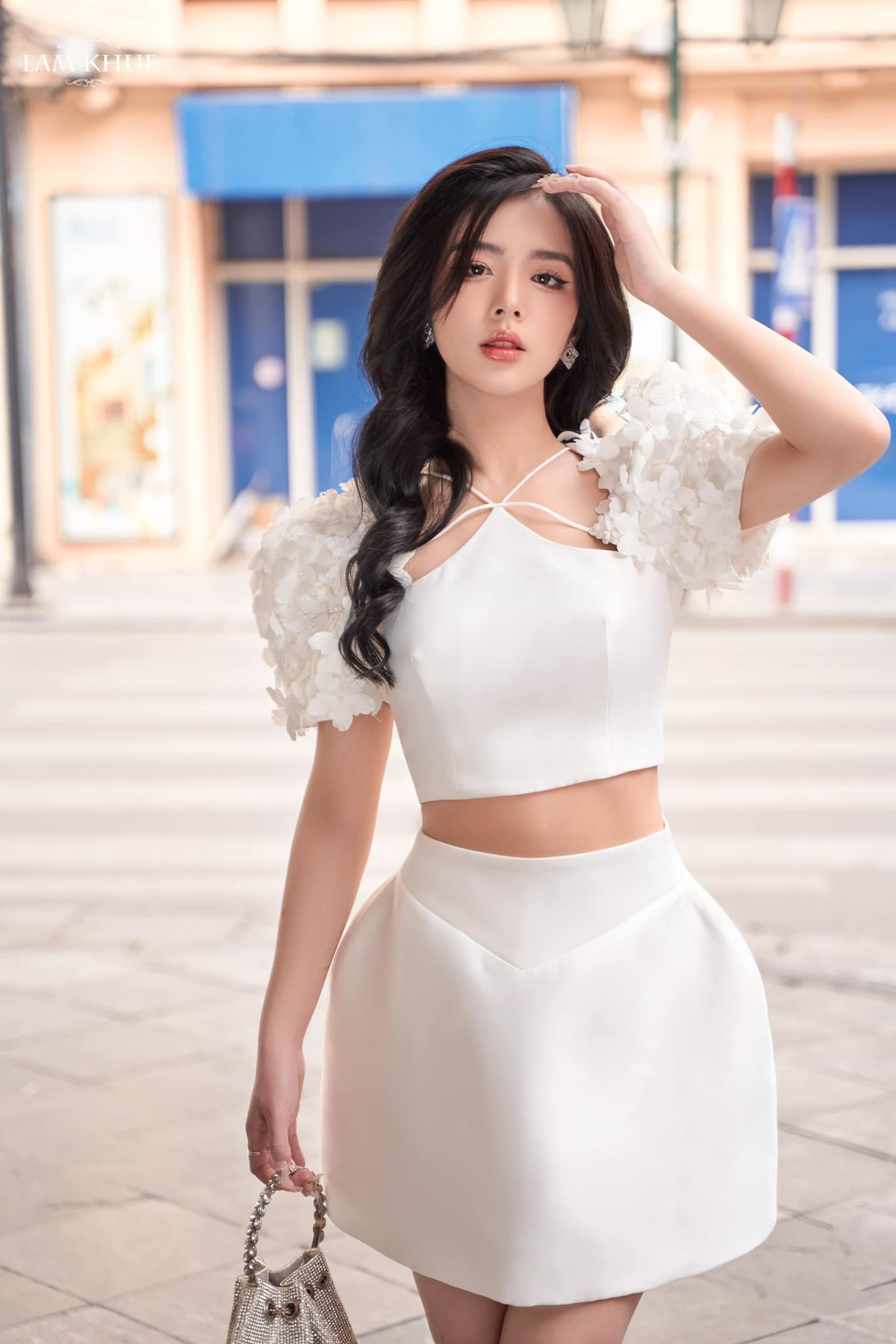 Trên trang cá nhân của cô không thiếu những hình ảnh nghệ thuật đẹp mắt của cô. Ảnh: FBNV