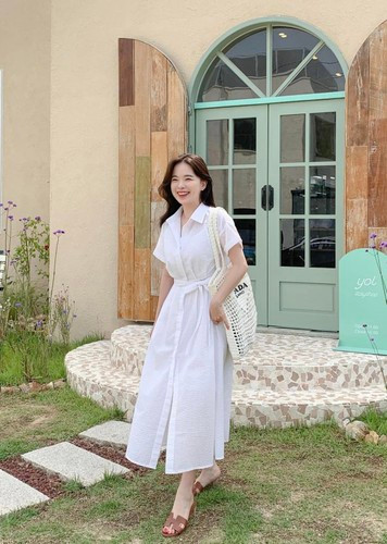 Nhiều bức hình Ha Neul tự chụp mẫu nội y với những kiểu dáng bắt mắt.