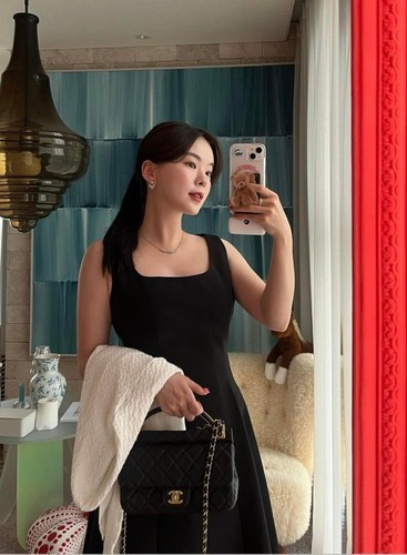 Người đẹp sở hữu lượng fan hùng hậu với hơn một triệu lượt theo dõi trên mạng.