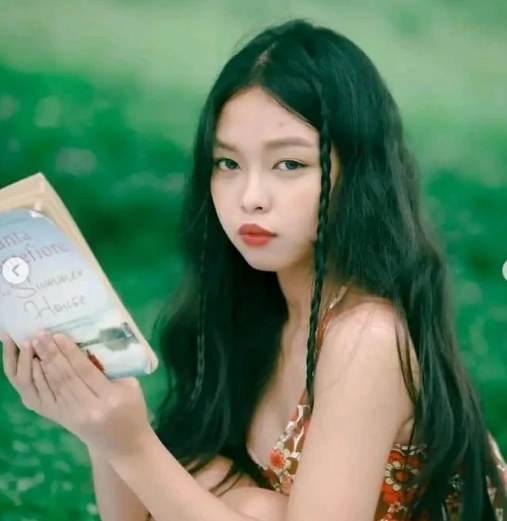 Hiện tại Rowena Padua vẫn là cái tên tạo nên sức hút lớn trên mạng xã hội. Ảnh: Tổng hợp