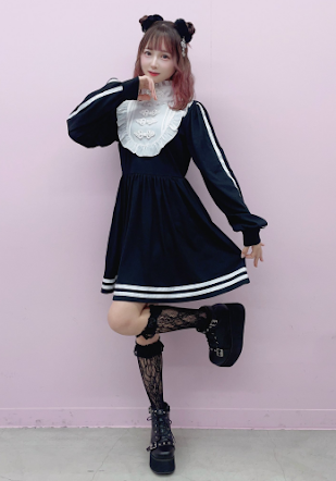 Với lớp trang điểm chỉn chu, trông Zirazyo xinh xắn hệt như một cô búp bê đời thật. Ảnh: Tổng hợp