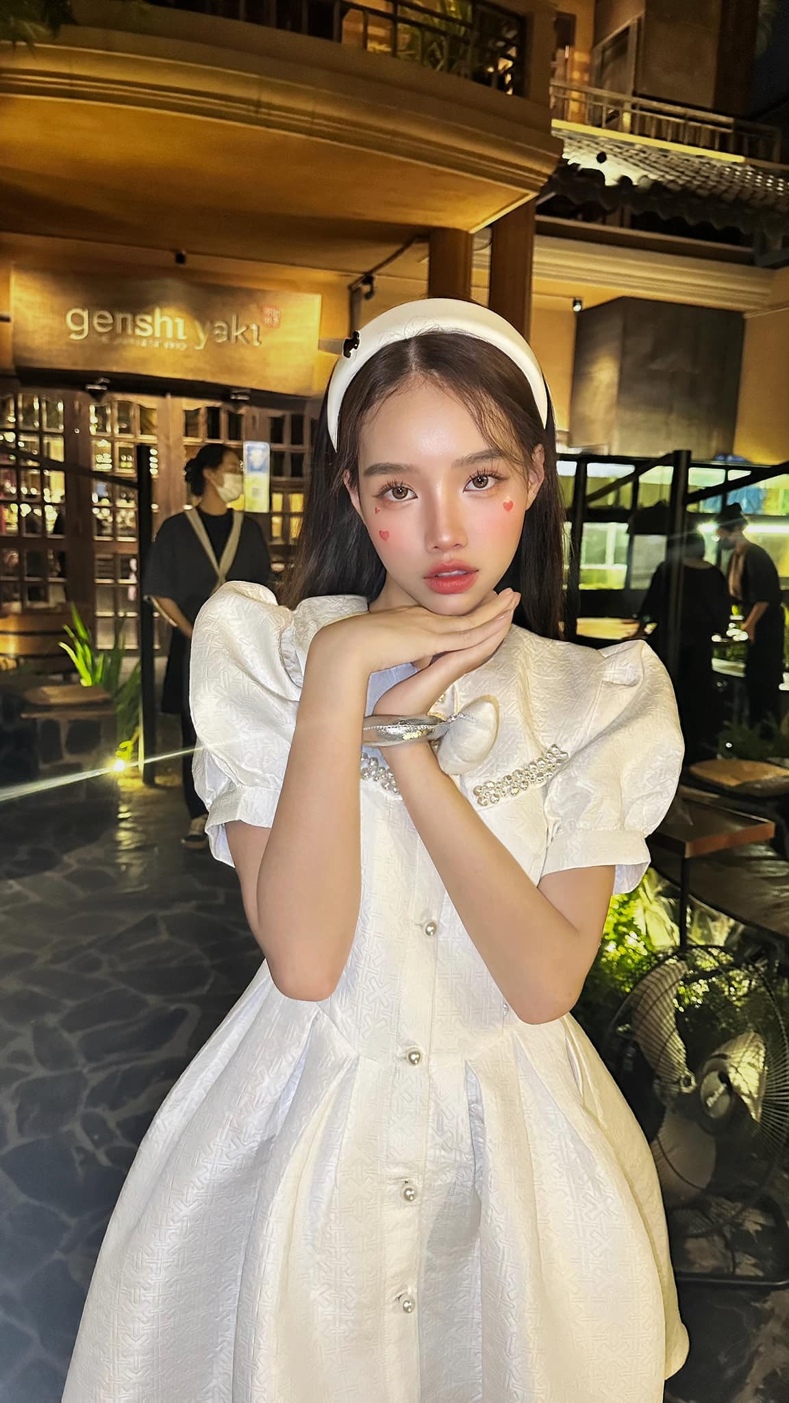 Cách đây không lâu, Jimin Young chia sẻ câu chuyện phẫu thuật thẩm mỹ của mình và được nhiều người quan tâm.