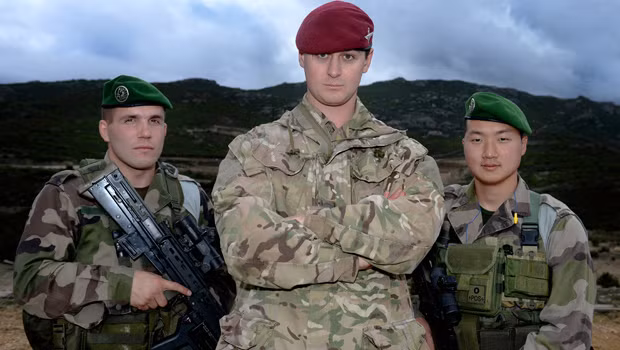 Cách thức tuyển quân của Binh đoàn Lê dương rất đơn giản, có một địa điểm duy nhất trên thế giới có thể tiếp nhận "hồ sơ nhập ngũ" của bạn đó là ở Paris, chỉ việc đến đây đập cửa và nói tôi muốn gia nhập là bạn sẽ được những sỹ quan pháp hướng dẫn làm thủ tục. Nguồn ảnh: Legioninfo.