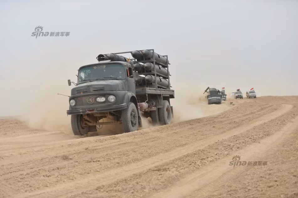 Đầu tiên là các loại đại liên 12,7 ly được đặt trên thùng các xe bán tải cỡ nhỏ, sau đó đến lượt các loại cối tự chế hạng nặng và pháo phản lực bắn loạt cũng dần được thiết kế để có thể đặt lên trên nóc xe tải. Nguồn: Sina.