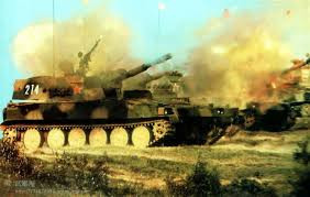 Xe được trang bị hệ thống ngắm bắn điện tử cho phép bắn khoảng cách xa tới 27 km mà viên đạn chỉ đi lệch mục tiêu tối đa 5 mét. Nguồn ảnh: 360doc.