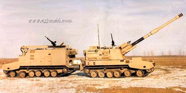 Lựu pháo tự hành SH-3 có hệ thống khung gầm được thiết kế hoàn toàn mới, giúp tăng khả năng cơ động của nó trên những đoạn địa hình xấu. Xe có kíp lái tổng cộng 5 thành viên trong đó có 1 lái xe, 1 trưởng xe, một nhắm bắn, một nạp đạn và 1 hỗ trợ. Nguồn ảnh: Tungxa.