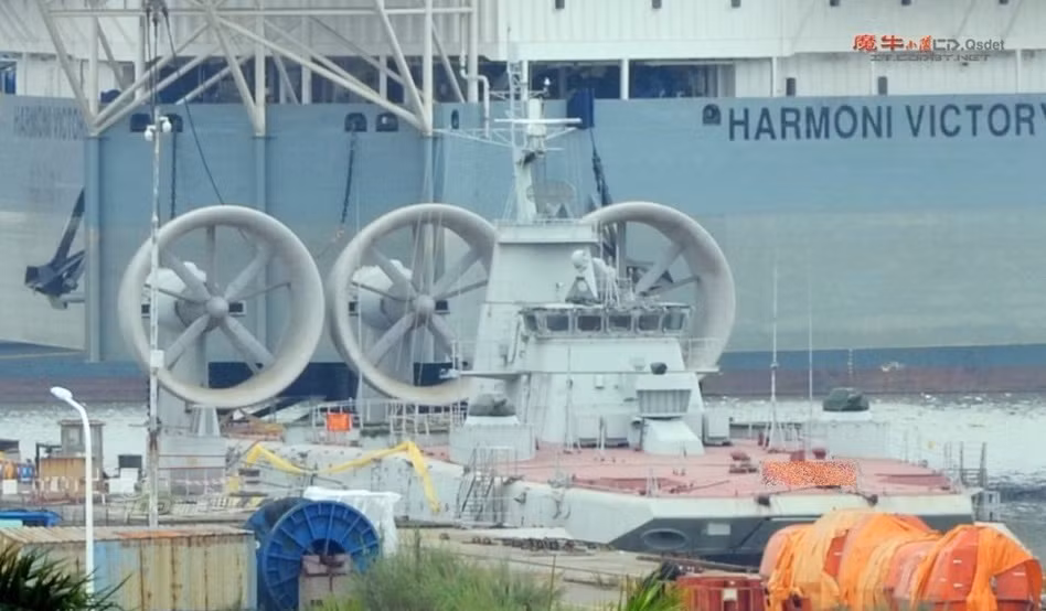 Rất nhiều người tin rằng các trở ngại về vấn đề kỹ thuật chính là rào cản khiến quá trình tự sản xuất nội địa các loại tàu đổ bộ đệm khí của Trung Quốc bị chậm lại thậm chí là có vẻ như đã ngừng hẳn. Nguồn ảnh: Sina.