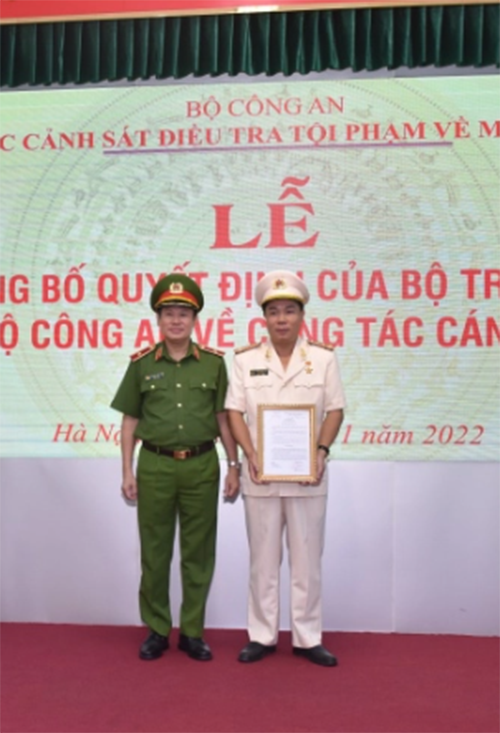 Đại tá Việt đã trực tiếp chỉ đạo, tham gia đấu tranh khám phá thành công nhiều chuyên án lớn về ma túy, hình sự trên địa bàn tỉnh Sơn La. Hiện Cục Cảnh sát điều tra tội phạm về ma túy có 1 Cục trưởng và 7 Phó Cục trưởng. 