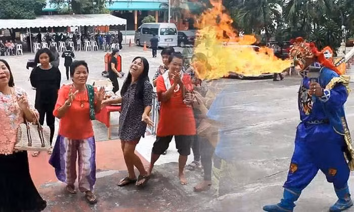 Những người tham gia tang lễ cũng vô cùng bất ngờ trước di nguyện của người đàn ông quá cố. Mặc dù vậy, họ vẫn quyết định ăn mặc đẹp, nhảy múa, hát hò thật vui vẻ để tiễn người thân, người bạn của mình sang thế giới bên kia. (Nguồn Sina)