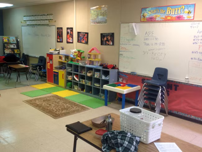 Không ngờ, sau đó, cô được biết một sự thật động trời, khiến bản thân choáng váng, đau đớn. Theo chia sẻ, cô bé đã tiết lộ với cô giáo của mình rằng, bộ phim khiêu dâm mà cô bé xem là do một người bạn giúp cô tìm kiếm, để cô bé có thể tìm ra chính xác việc mà người đàn ông 31 tuổi có tên là Anthony Garay, họ hàng của gia đình cô bé, đã làm gì với mình. (Nguồn Viralnova)