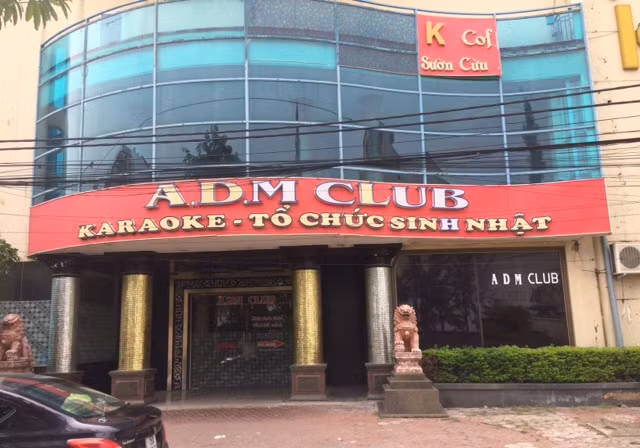 Dot kich hang loat quan Karaoke, hang tram dan choi duong tinh ma tuy