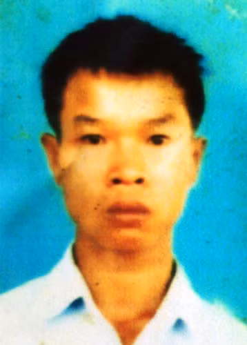 Tuổi thơ đầy cơ cực của cậu bé hiếu thảo Nguyễn Minh Thừa khiến nhiều người hàng xóm vô cùng thương cảm.