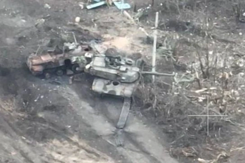 Video cho thấy một máy bay không người lái trinh sát của Nga đã phát hiện điểm tập kết của Lữ đoàn thủy quân lục chiến số 36 của Ukraine trong khu rừng gần làng Ivolzhanskoye ở Sumy. Qua việc đếm số lượng, có ít nhất 9 xe bọc thép, 5 xe chiến đấu bộ binh, 1 pháo tự hành 2S1 “Gvozdika” và 11 phương tiện các loại, cùng hơn 100 binh sĩ Ukraine ở đây. Ảnh minh họa: X.