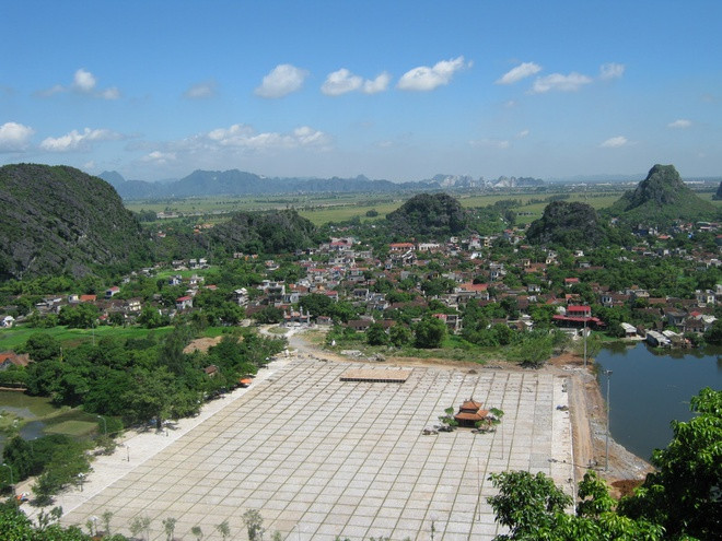 Sau khi lên ngôi, vị vua thứ ba của triều Lý là Lý Thánh Tông quyết định đổi tên nước ta từ Đại Cồ Việt sang Đại Việt, chấm dứt thời gian 86 năm của quốc hiệu này.