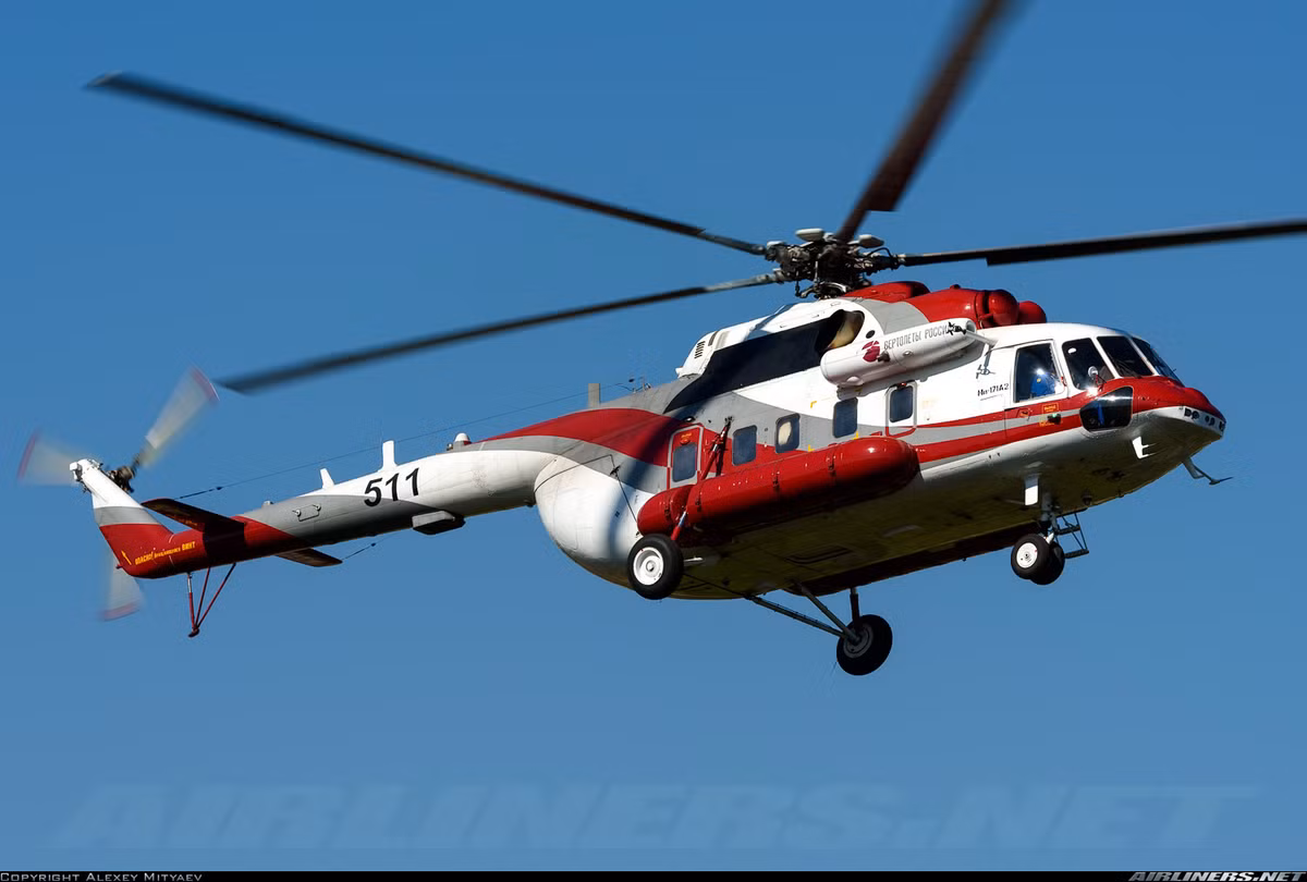 Bên cạnh vai trò vận tải chở hàng, chở người, khi cần trực thăng Mi-171A2 có khả năng đảm nhiệm vai trò yểm trợ hỏa lực như một trực thăng tấn công. Hai bên hông có thể lắp các giá treo vũ khí cho phép mang 1,5 tấn bom và rocket. Nguồn ảnh: Airlines.net