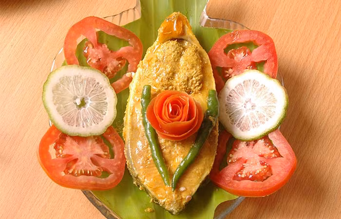 Cá cháy Hilsa (thuộc họ cá trích). Mặc dù chúng chủ yếu sống ở Ấn Độ, Bangladesh và Sri Lanka, nhưng bạn có thể tìm thấy cá cháy Hilsa ở khắp nơi trên thế giới. Đây là nguồn cung cấp vitamin C và can-xi. Cá cháy xông khói hay hấp đều hỗ trợ giảm cân hiệu quả./.