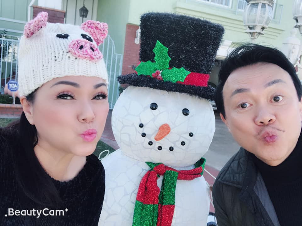 Cặp đôi quyết định tiến tới hôn nhân vào năm 1987, không lâu sau thời điểm ban nhạc "Anh em Chí Tài" tan rã. Nam danh hài thời điểm đó cũng rẽ hướng sang lĩnh vực tấu hài, còn bà xã lui về hậu trường để chồng yên tâm theo đuổi đam mê nghệ thuật.