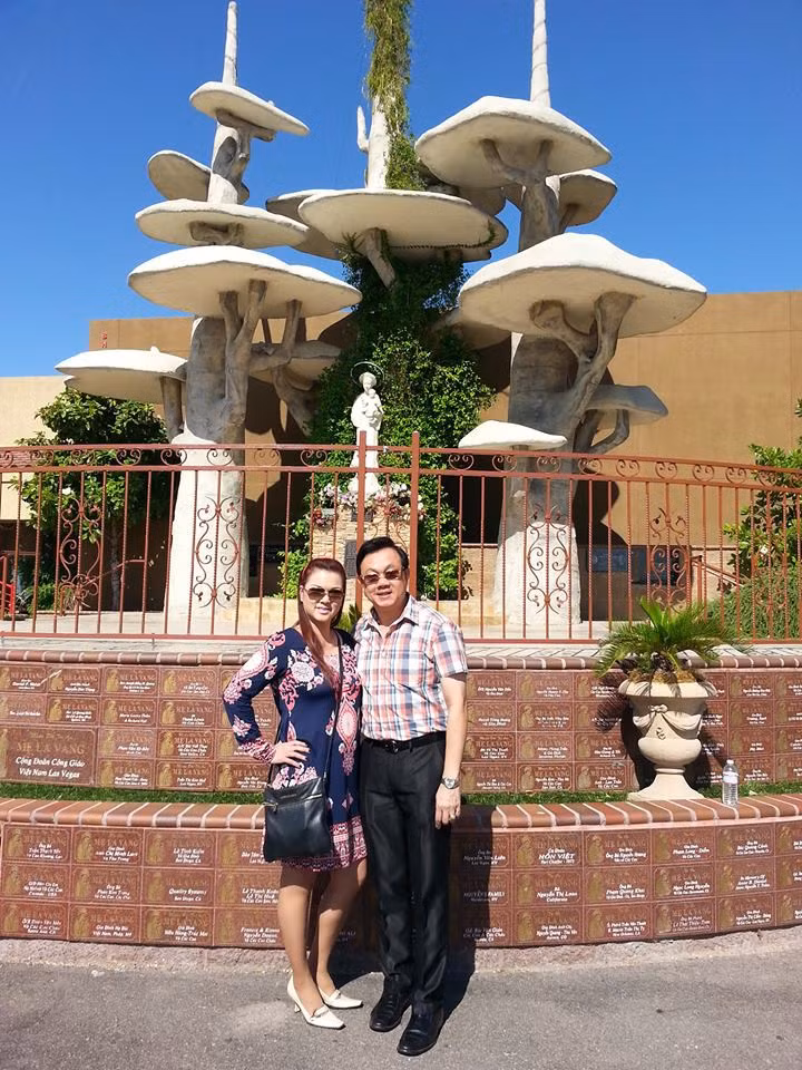 Sống cách nhau nửa vòng trái đất nhưng Chí Tài - Phương Loan chưa bao giờ hết yêu.