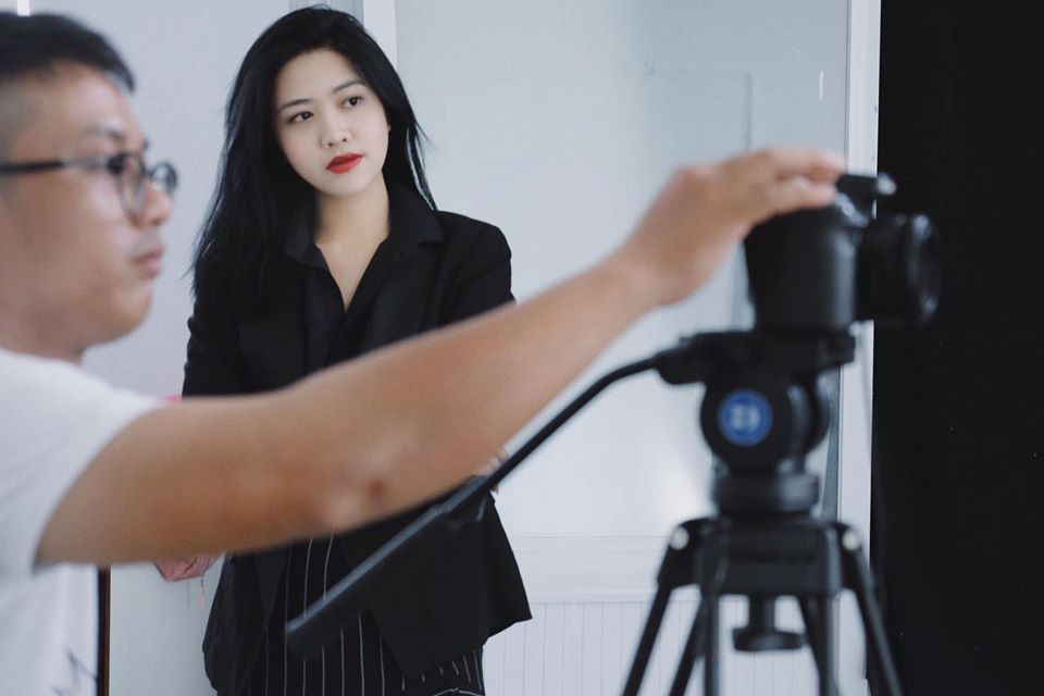 Cô nàng tham gia đóng phim khi còn đang ngồi trên ghế nhà trường.