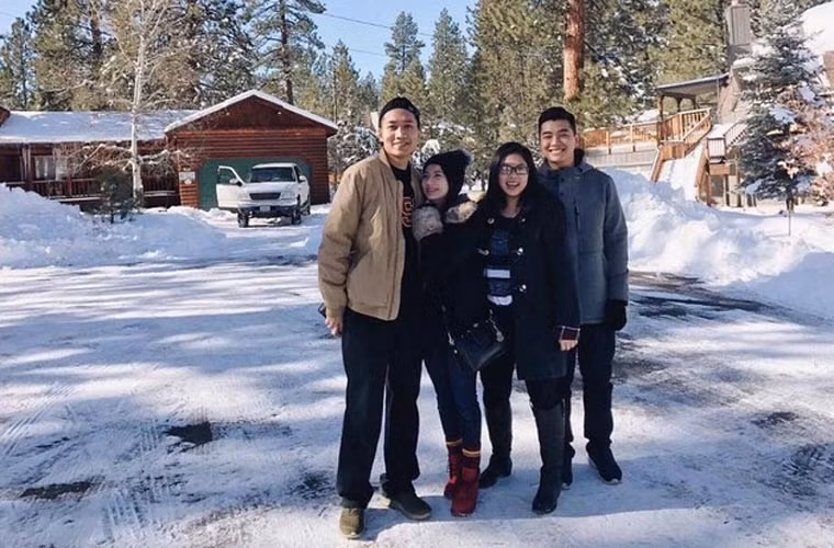 Khi được hỏi về chuyện lập gia đình, Xuân Nghi cho biết, cô và bạn trai đang tập trung cho sự nghiệp, khi mọi thứ vững chắc mới nghĩ tới chuyện đó.