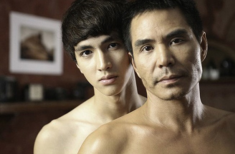 Mặc dù sở hữu ngoại hình chuẩn men, nhưng có thời gian Trung Dũng bị nghi ngờ giới tính khi anh tham gia bộ phim "Lạc giới" vào năm 2014 (ảnh) và có diễn xuất rất ngọt với nam diễn viên Bình An.