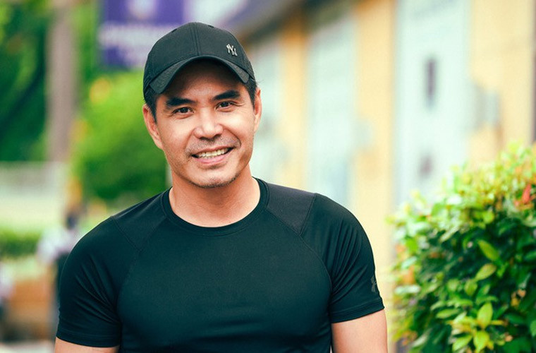 Ở tuổi U50 nhưng nam diễn viên Trung Dũng vẫn lẻ bóng. Cách đây vài năm, nam diễn viên “Gạo nếp gạo tẻ” khiến mọi người bất ngờ khi tuyên bố đã có vợ và con ở Mỹ.