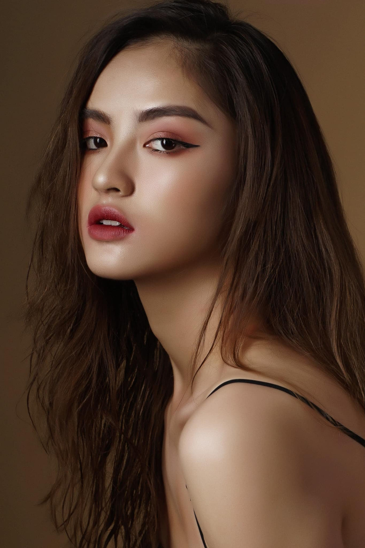 Mới đây trên trang cá nhân, Hà My chia sẻ về hình ảnh cô muốn hướng tới: "Mình thực sự may mắn có một ngoại hình ưa nhìn, nhưng bản thân mình vẫn luôn nghĩ rằng cái đẹp về tâm hồn, về tri thức sẽ thu hút hơn rất nhiều. Mình vẫn luôn muốn học nhiều thứ, làm nhiều thứ để khi ai đó nhắc đến mình không phải là câu: Nguyễn Hà My chỉ được cái xinh thôi!".