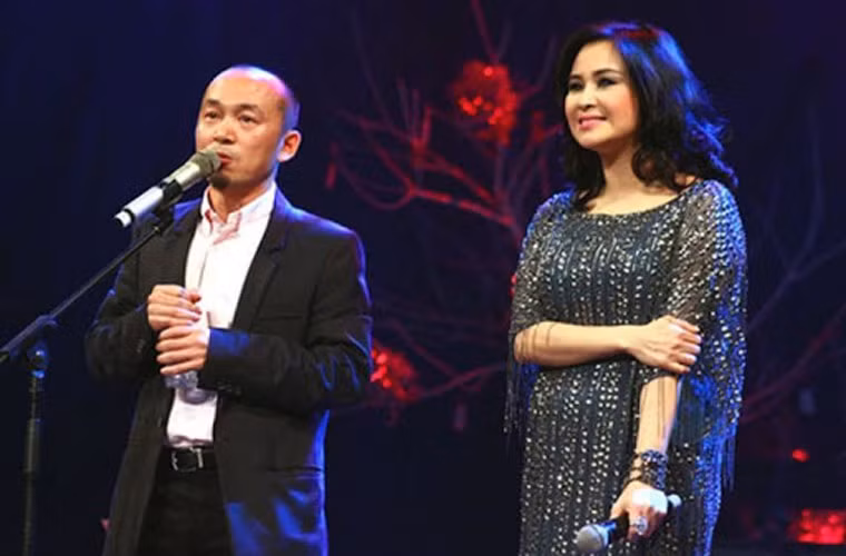  Thanh Lam - Quốc Trung chia tay nhau năm 2004 sau 10 năm kết hôn và có hai con chung là Thiện Thanh và Đăng Quang.