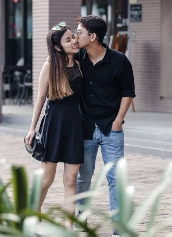 Hoài Lâm bị nhiều người chỉ trích vì yêu từ khi chưa đủ tuổi thành niên. Khi yêu Bảo Ngọc, Hoài Lâm mới 16 tuổi còn Bảo Ngọc 15 tuổi. Chưa hết, Hoài Lâm còn bị vướng nghi vấn sử dụng chất kích thích.