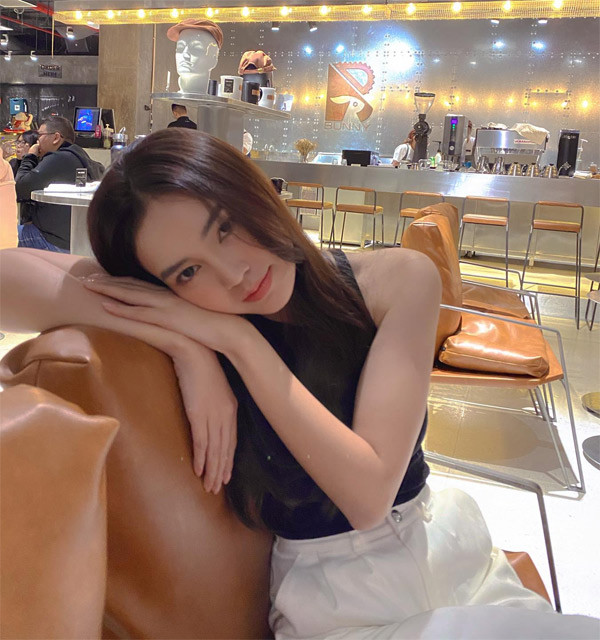 Hari Won, Lan Ngoc va dan sao Viet chien thang ung thu the nao?-Hinh-3