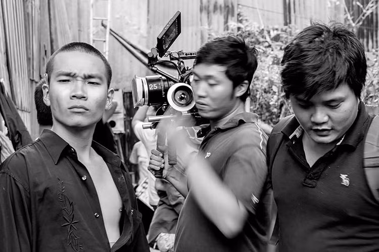 Năm 2018, Wowy là một trong những rapper Việt Nam đầu tiên được làm nhạc phim cho phim truyền hình của Mỹ, do biên kịch Alan Ball nổi tiếng của Hollywood sản xuất.