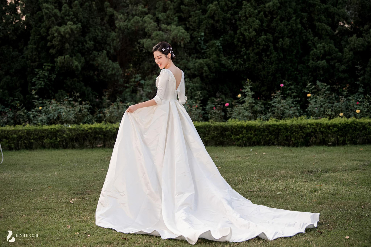 Ở tuổi 25, Huyền My muốn dành thời gian cho nghệ thuật và du lịch...