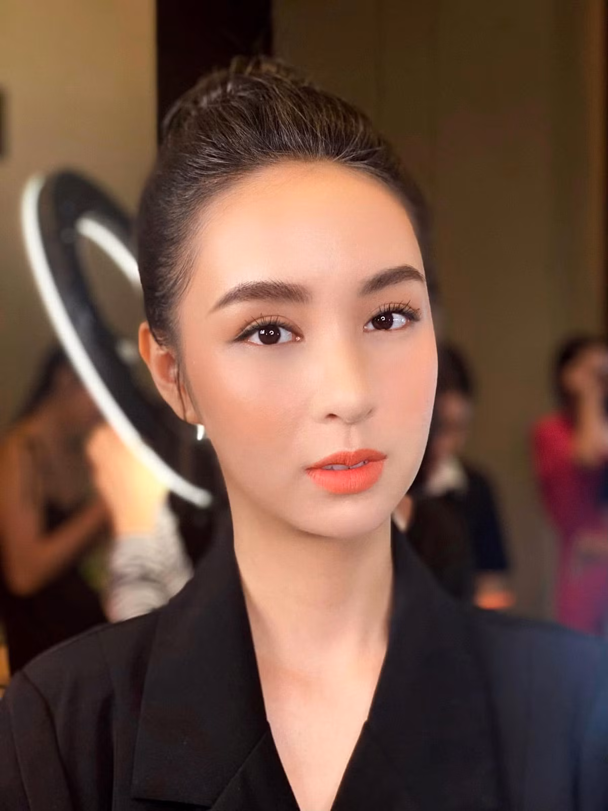 Người đẹp gốc Hải Phòng còn sở hữu nhan sắc nổi bật được khen "đậm chất hoa hậu". Ảnh: FB Anh Duy.