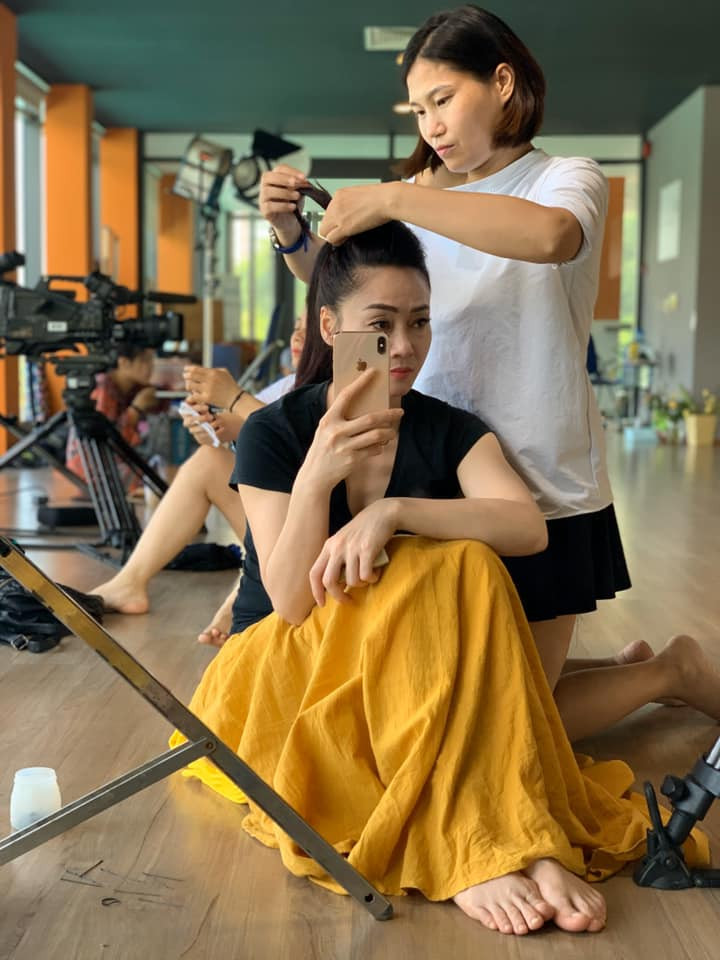 Ở tuổi ngoài 40, nhan sắc của Quách Thu Phương không còn kiều diễm như trước, song vẫn có sức hút lạ thường.