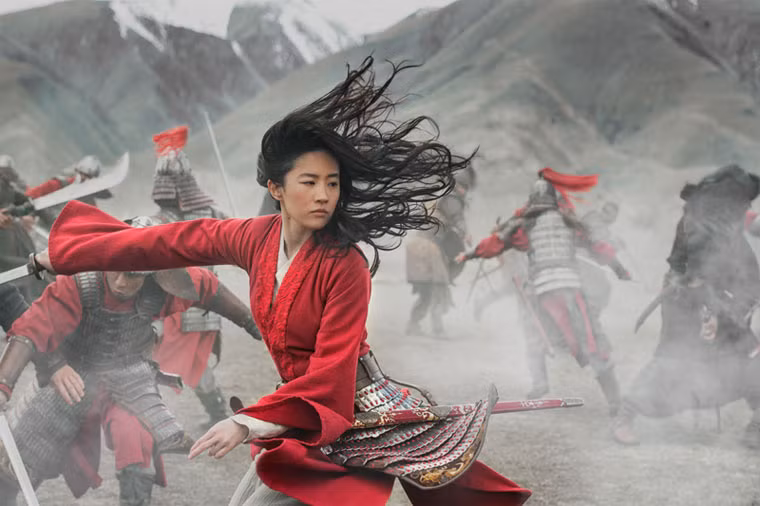 Bộ phim cô tham gia gần đây nhất Hoa Mộc Lan (Mulan), cùng với các ngôi sao như Củng Lợi, Lý Liên Kiệt, Chân Tử Đan... nhận khá nhiều lời chê bai và cho rằng bản người thật đóng không tạo được thành công vang dội như phiên bản hoạt hình năm 1998.