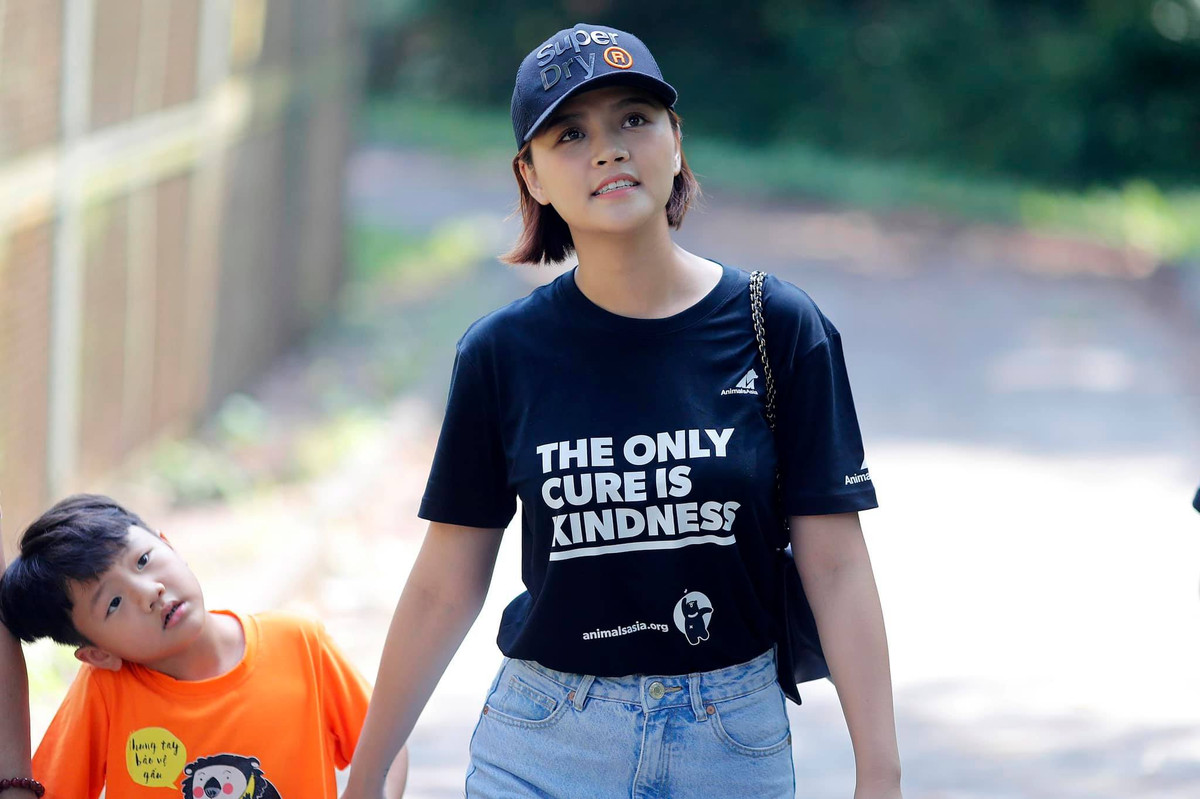 Bạn trai Thu Quỳnh rất yêu quý bé Be và cậu bé cũng dành nhiều tình cảm yêu mến cho "người ấy" của mẹ.