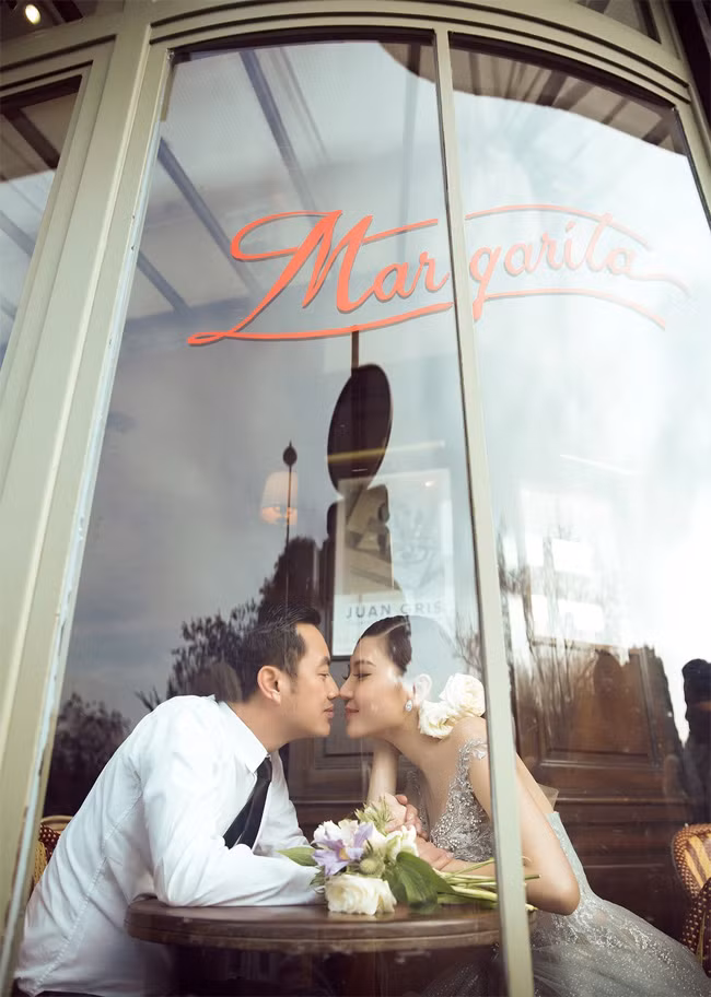 Ngọc Duyên từng chia sẻ cô và nửa kia đã hẹn hò được hơn một năm và giữa hai người không hề có khoảng cách tuổi tác.