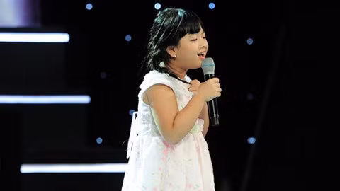 Dù phải dừng chân khá sớm nhưng Hồng Khanh đã để lại ấn tượng về một cô bé mũm mĩm, dễ thương, thông minh và rất hoạt ngôn.