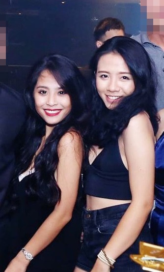 Cả hai đều sở hữu mái tóc xoăn dài, vóc dáng nhỏ nhắn và gu thời trang gợi cảm, sành điệu.