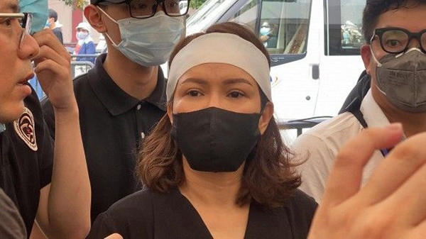 Le tang nghe si Chi Tai: Am tinh nguoi Vbiz!-Hinh-4