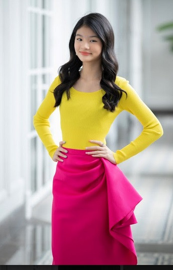 Tuy nhiên, chia sẻ trong sinh nhật con gái, Trương Ngọc Ánh cho biết, Devon Trần mơ ước trở thành nhà thiết kế nội thất và không khao khát gia nhập làng giải trí…