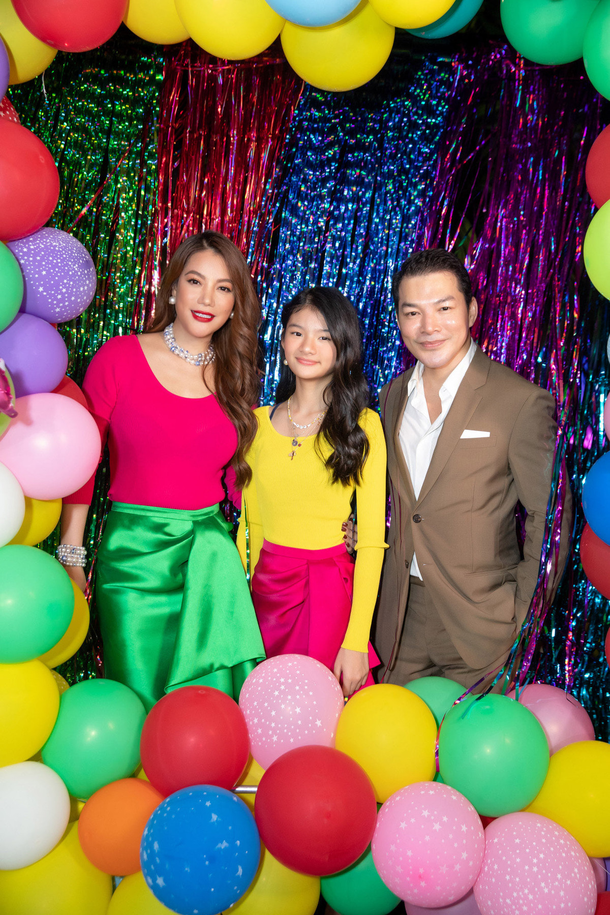 Tuy nhiên cô nhóc dường như xa lạ với mọi danh xưng và gia đình Trương Ngọc Ánh cũng không hướng tới hình ảnh này.