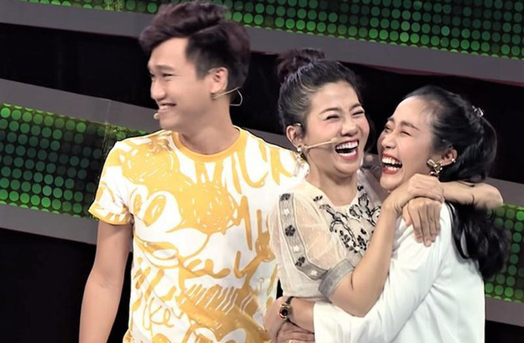 Nam diễn viên Xuân Nghị đã cùng Ốc Thanh Vân nhường phần thưởng 80 triệu cho Mai Phương khi cả ba giành được nhờ chiến thằng trong vòng đặc biệt của chương trình "Nhanh như chớp" vào tháng 9/2019. Quyết định của Xuân Nghị, Ốc Thanh Vân nhận được sự khen ngợi của khán giả và mọi người xúc động trước tình cảm yêu thương của các nghệ sĩ dành cho nhau.