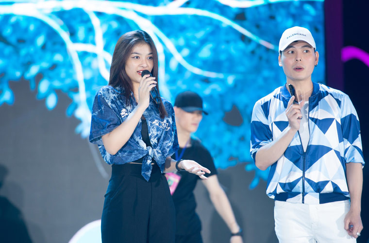 Á hậu Kiều Loan được mời tới chương trình với tư cách ca sĩ. Tiết mục biểu diễn của cô trong chương trình bán kết Hoa hậu Việt Nam 2020 hứa hẹn sẽ là một màn trình diễn bùng nổ.