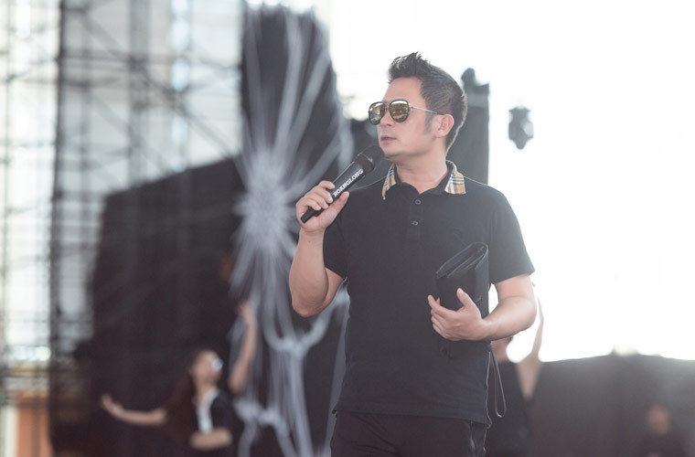 Bằng Kiều cho biết anh sẽ song ca với Hiền Thục một ca khúc trong đêm bán kết Hoa hậu Việt Nam 2020.