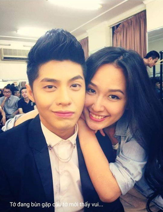 Nàng hậu còn nhắn nhủ: “Tớ đang buồn gặp cậu mới thấy vui”.