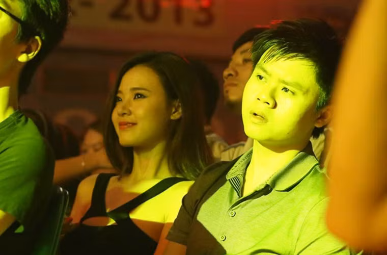 “Tôi đã rất đau khổ, bơ vơ nhưng vẫn quyết định đứng dậy để bước đi một mình. Và rõ ràng, trong 3 năm qua, tôi đã làm được quá nhiều thứ mà trước 27 tuổi chưa hề làm được”, Midu chia sẻ sau khi chia tay Phan Thành.