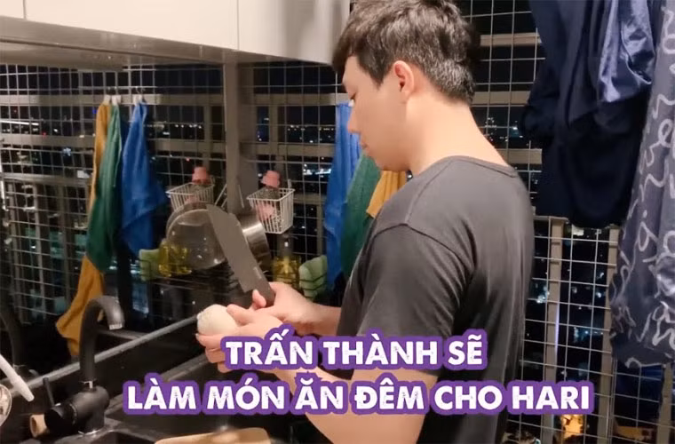 Theo nữ ca sĩ kiêm MC, mỗi khi cô giận, Trấn Thành lại dẫn cô đi mua sắm và vào bếp nấu một món thật ngon để dỗ dành vợ. Chính vì thế, Hari Won từng nói cuộc đời cô từ đầu đến giờ cái gì cũng thấy sai, chỉ có lấy Trấn Thành là không sai.